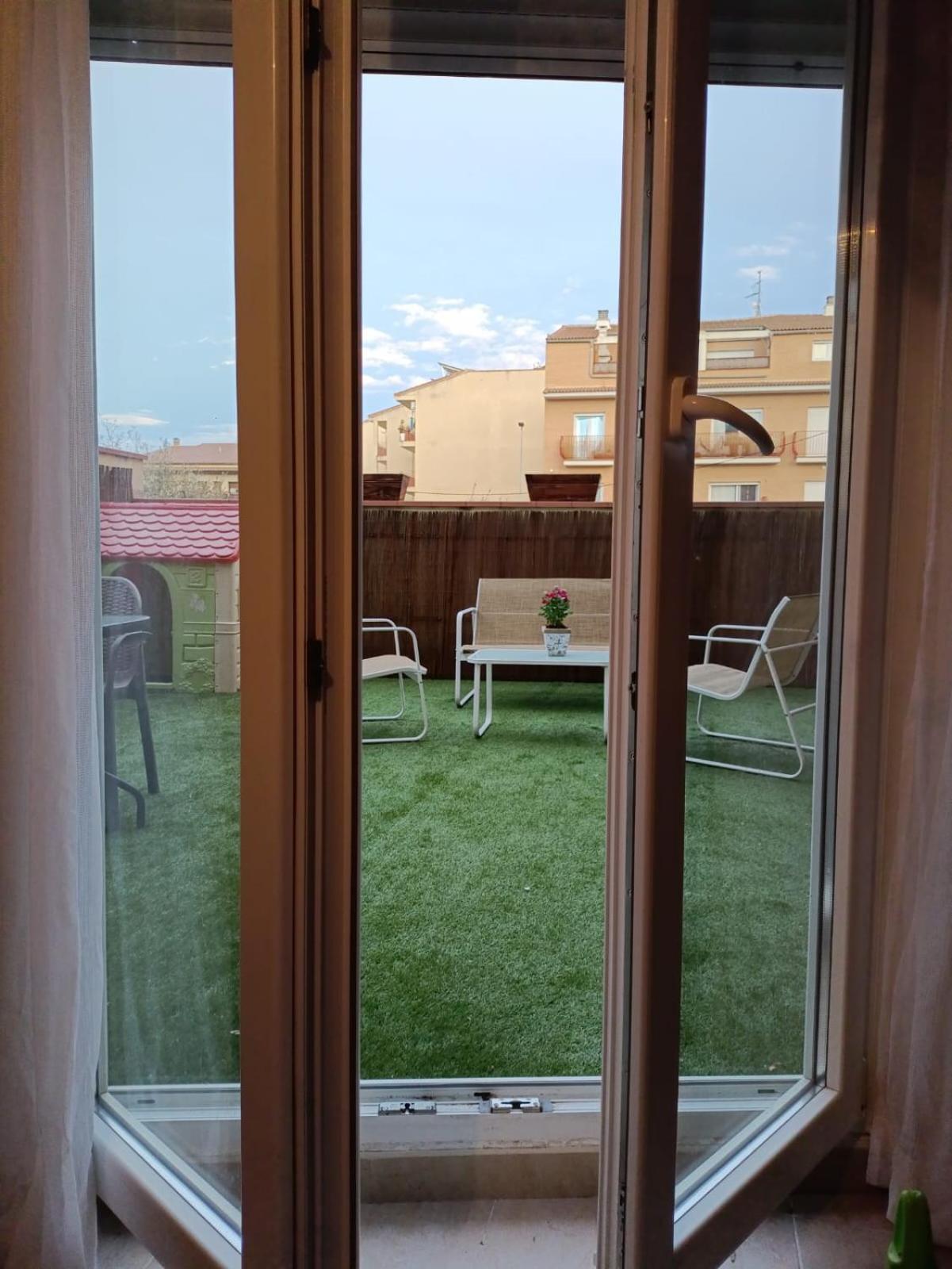 Apartamento Confort Вальдерробрес Экстерьер фото